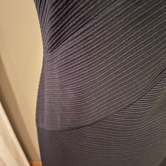 Calvin Klein Simple Ribbed Sleeveless Black Dress, Size 6 - Picture 2 of 5